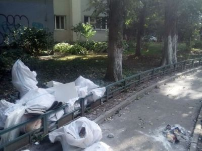 Sancțiune aplicată de polițiștii locali pentru depozitare de deșeuri  provenite din construcții pe domeniul public – Str. Valea Călugărească